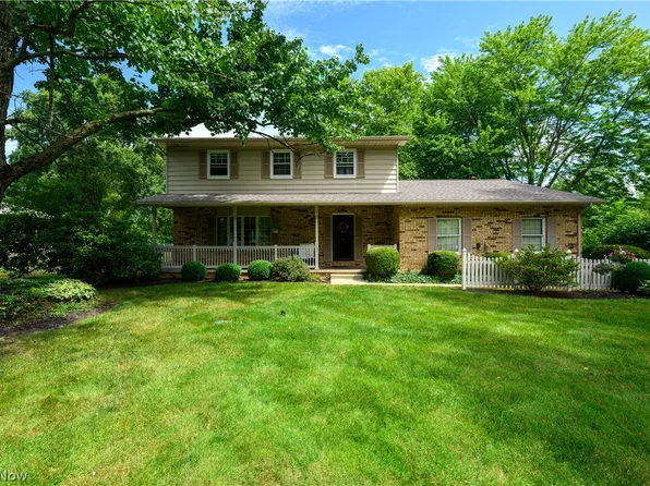 3281 Brenner Rd, Barberton, OH 44203