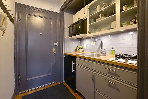 Sold by Maz Group NY | media 4