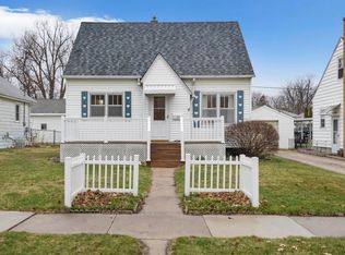 135 Bertch Ave, Waterloo, IA 50702