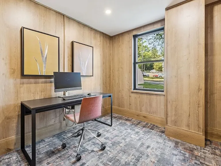 Ruxton Towers Apartments — Photo 39