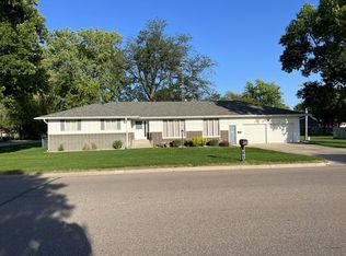 1122 G St, Schuyler, NE 68661