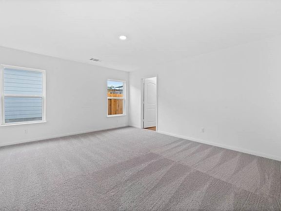 4th image of 129 Morrison Dr