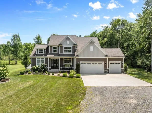 4938 Everett Rd, Akron, OH 44333
