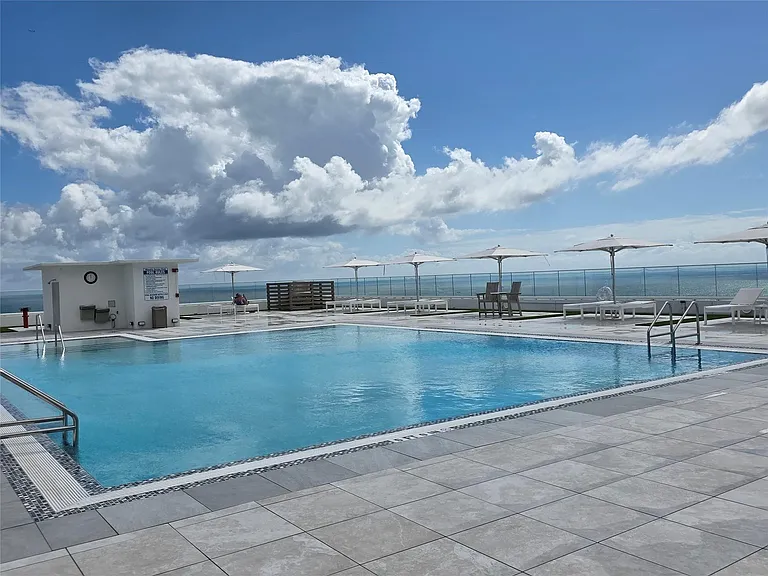 4020 Galt Ocean Dr #1210 — Photo 36