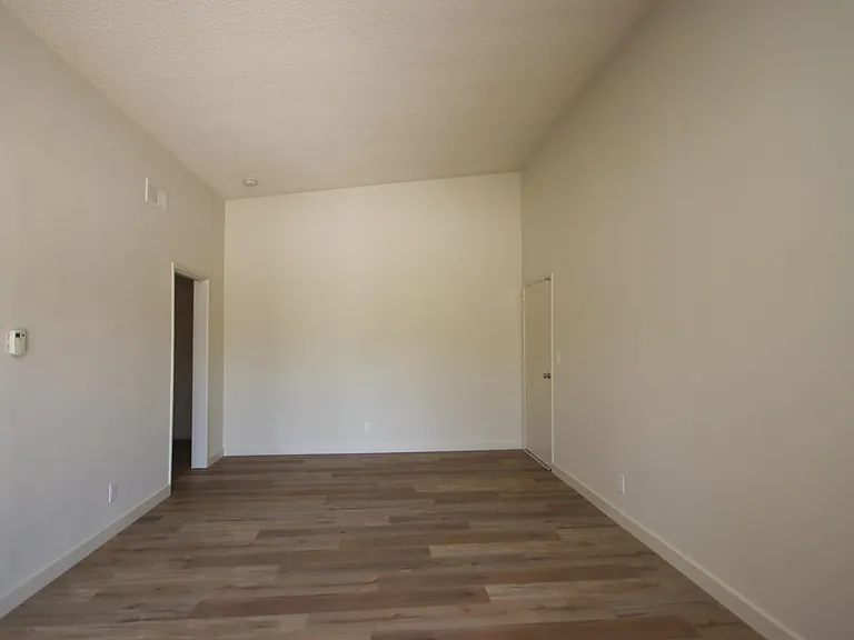 1600 W Huntington Dr #2A — Photo 11