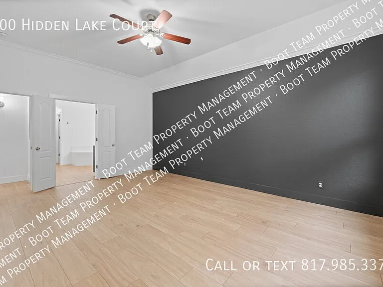 400 Hidden Lake Ct — Photo 30
