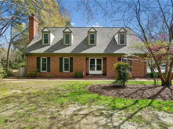 141 Sloane Pl, Newport News, VA 23606