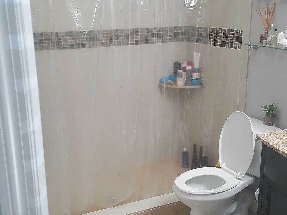 2nd image of 7314 Brookview Cir