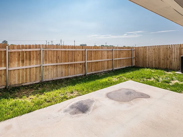 13987 Periwinkle Dr — Photo 3