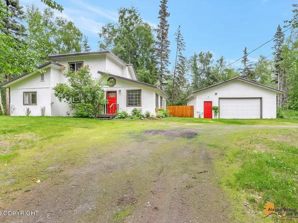 935 N Leatherleaf Loop, Wasilla, AK 99654