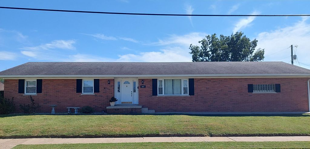407 E Walnut St - Property Image