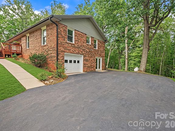 3rd image of 431 Pine Ridge Rd