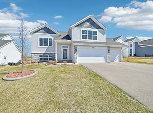 2439 Greenbriar Ln, Buffalo, MN 55313