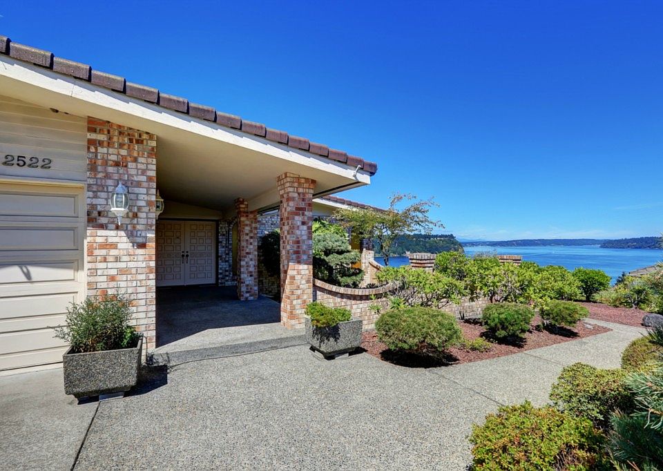 1st image of 2522 Vista View Dr