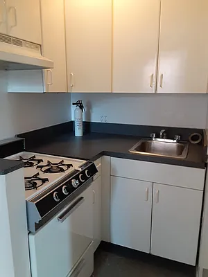 Rented by Corcoran | media 21