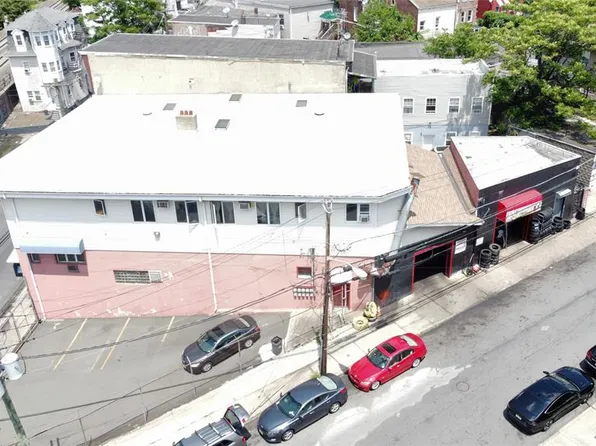 384 River St #390, Paterson, NJ 07524