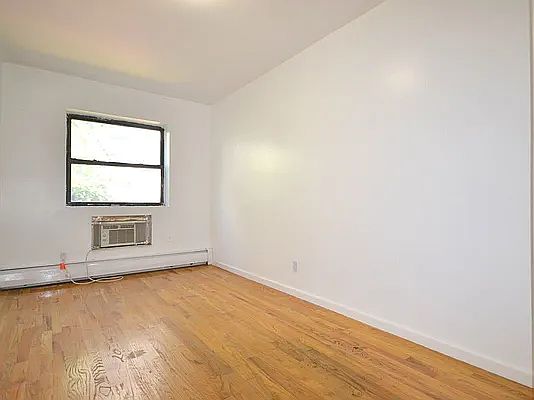 3rd image of 115 Maujer St #1A