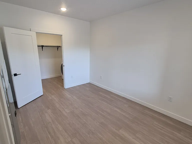 Promontory Place — Photo 26