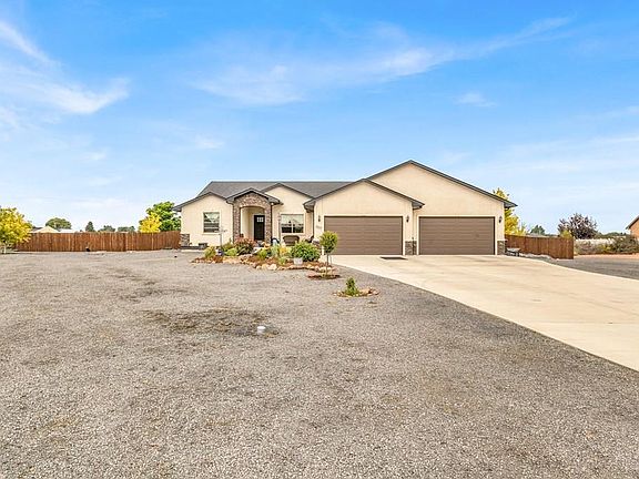 4th image of 1557 Antonio Ct