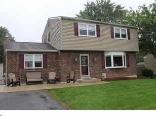 1141 Cherry Tree Rd, Aston, PA 19014