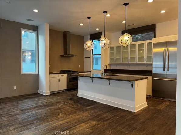 2205 Tom Mix Rd, Los Angeles, CA 90026