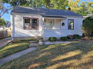 706 E Wood St, Bloomington, IL 61701