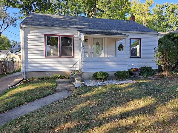 706 E Wood St, Bloomington, IL 61701