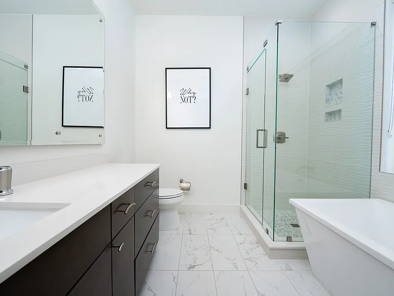 2934 N Hall St #401 — Photo 21