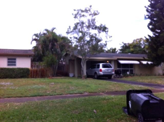 2nd image of 1931 SW 37th Ave