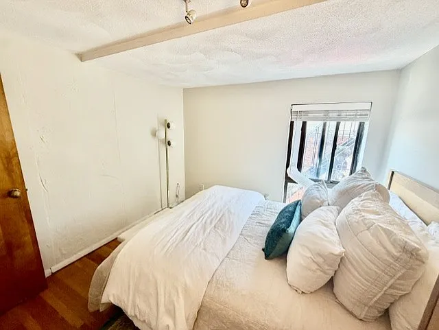 8 Harris St #4 — Photo 11