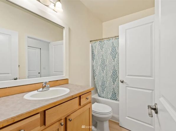 564 225th Ln NE APT A103