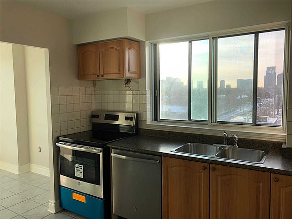 5th image of 1 Hycrest Ave #607