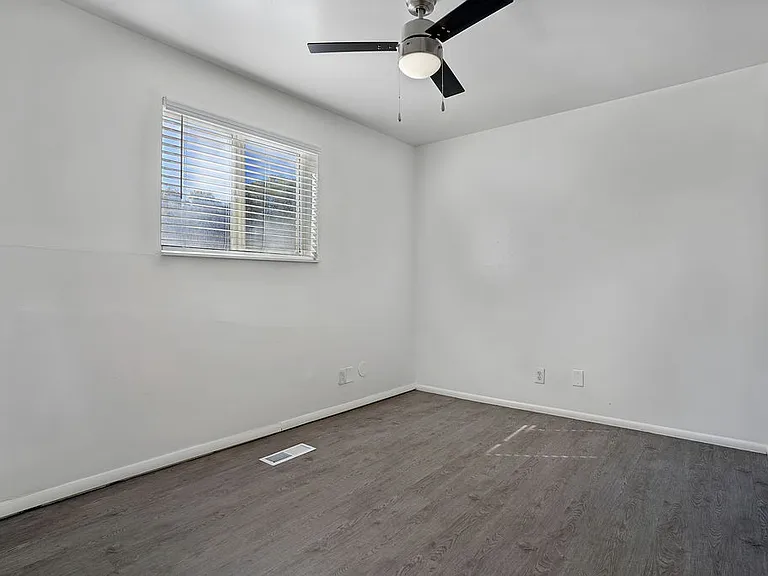 Arbor Cove Apartments — Photo 11