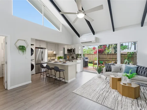 94-427 Lanikuhana Pl APT 1103, Mililani, HI 96789