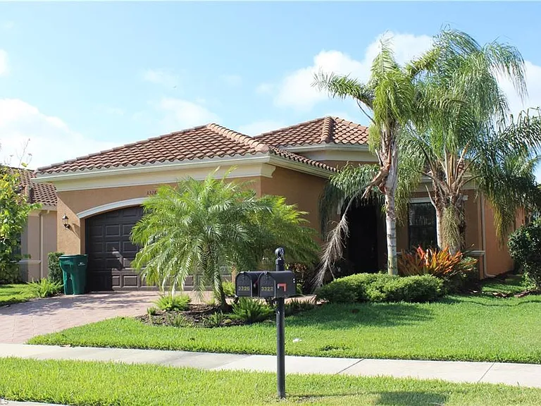3326 Baltic Dr — Photo 1