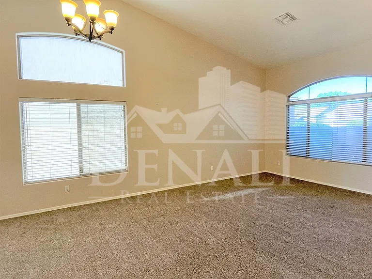 1121 S Western Skies Dr — Photo 3