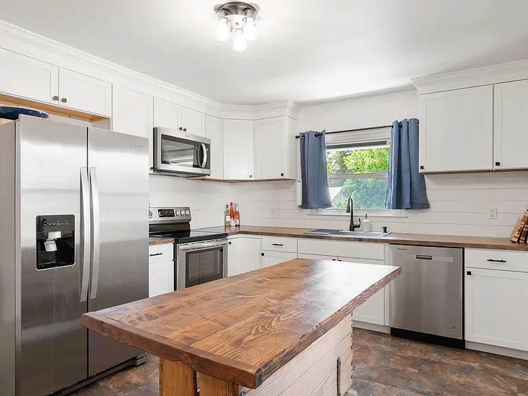 105 Hartmans Mill Rd #A — Photo 23
