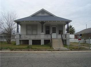 233 Reynoir St, Biloxi, MS 39530