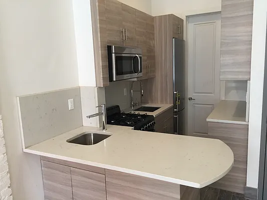 Rented by AD Real Estate Investors | media 28