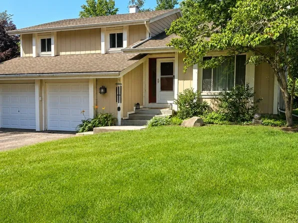 1347 Rutledge Dr, Temperance, MI 48182