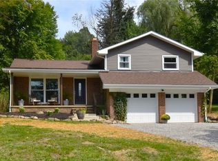 9552 Kinsman Rd, Novelty, OH 44072