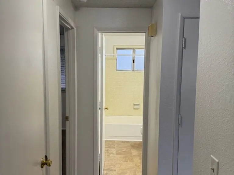 121 Edith Cir — Photo 12