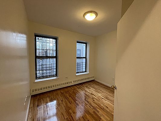 4th image of 16 Morningside Ave #3S