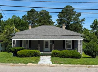 3768 S Walnut St, Farmville, NC 27828