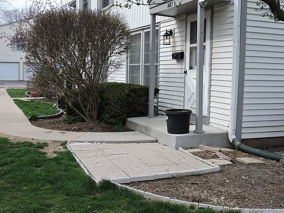 2nd image of 1687 Williamsburg Ct APT D