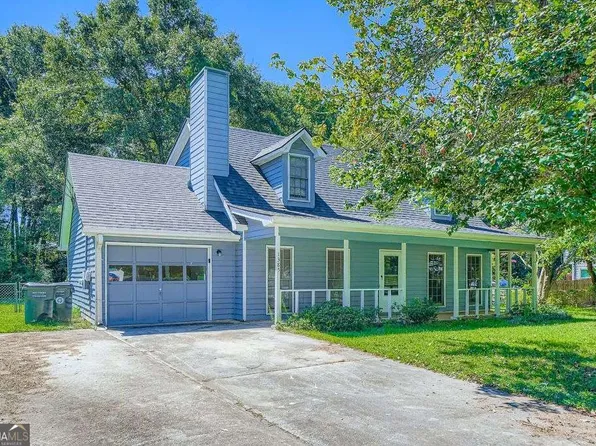 1385 Compton Woods Dr, Loganville, GA 30052