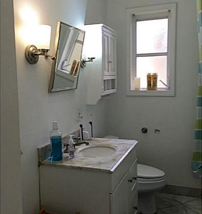 4th image of 825 Ne 91st Terrace