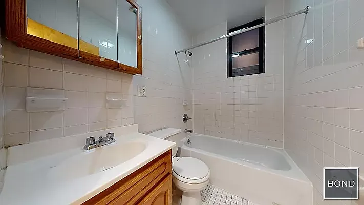 Rented by Bond New York | media 8