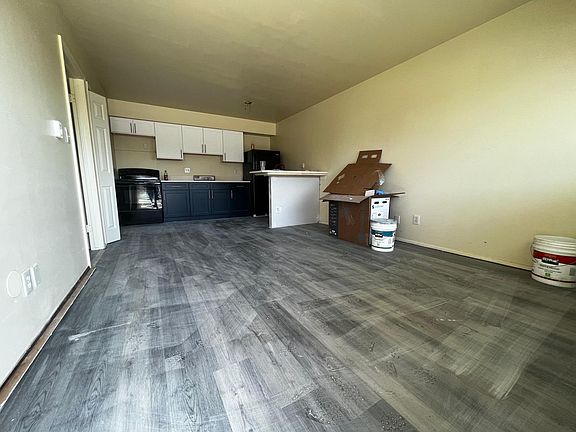2nd image of 3817 Lippincott Blvd #16