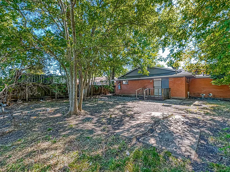 10613 Buffum St — Photo 10